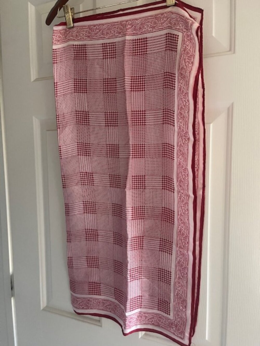 Women's Square Scarf